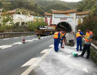 梅河高速劃線工程